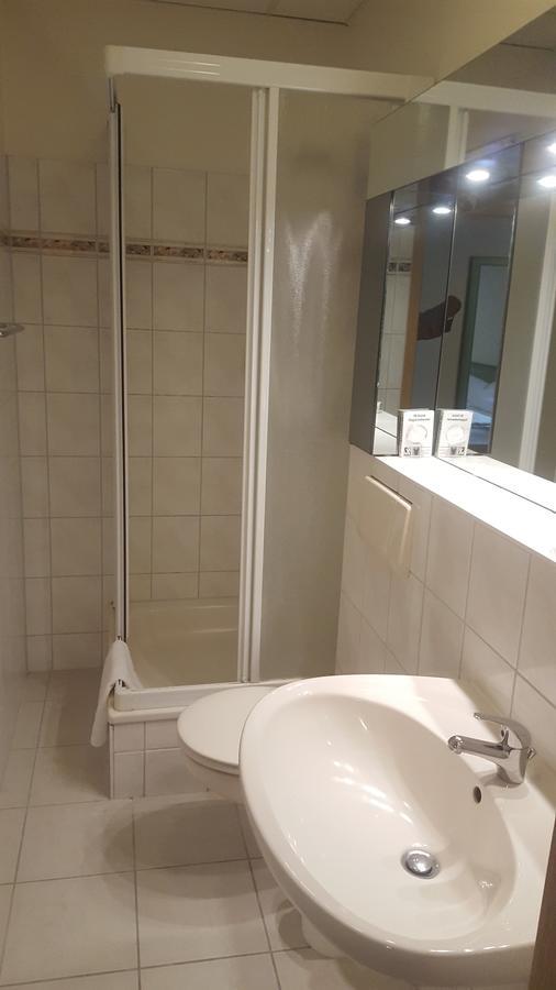 Hotel Ziegenkrug Schweriner Tor Pampow Esterno foto