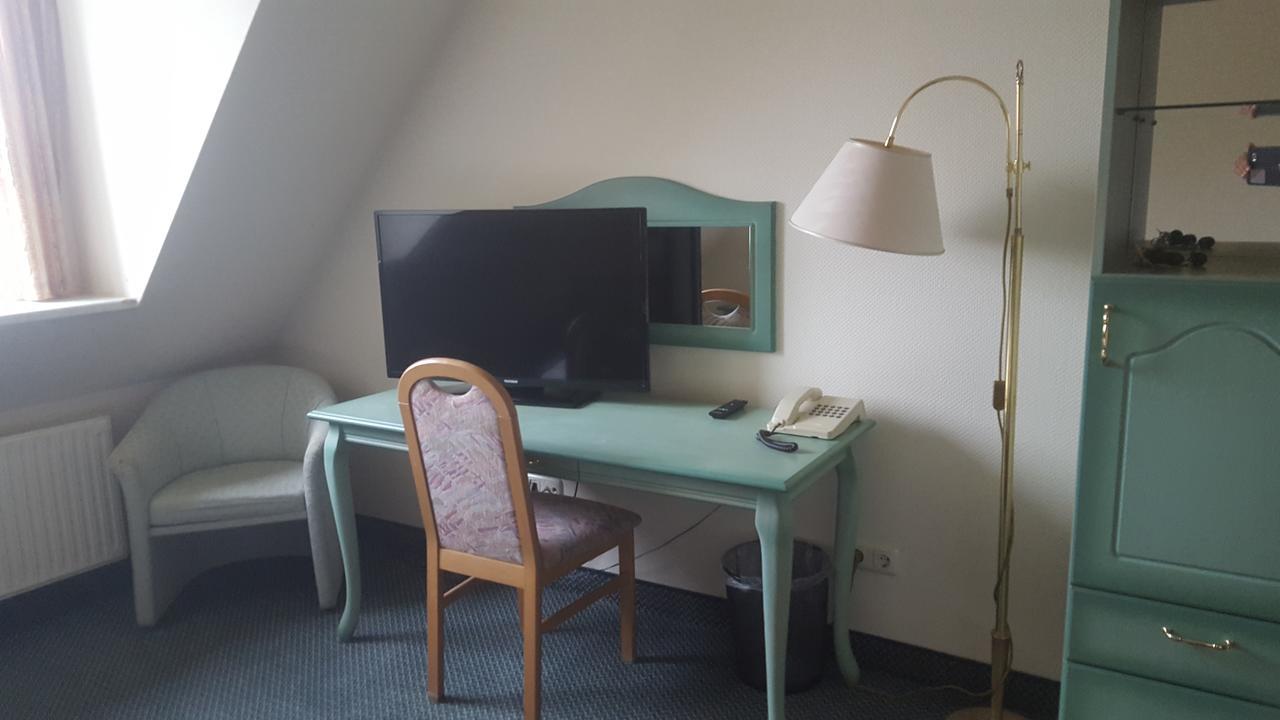 Hotel Ziegenkrug Schweriner Tor Pampow Esterno foto